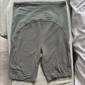 lululemon athletica Women’s shorts Sz.6
